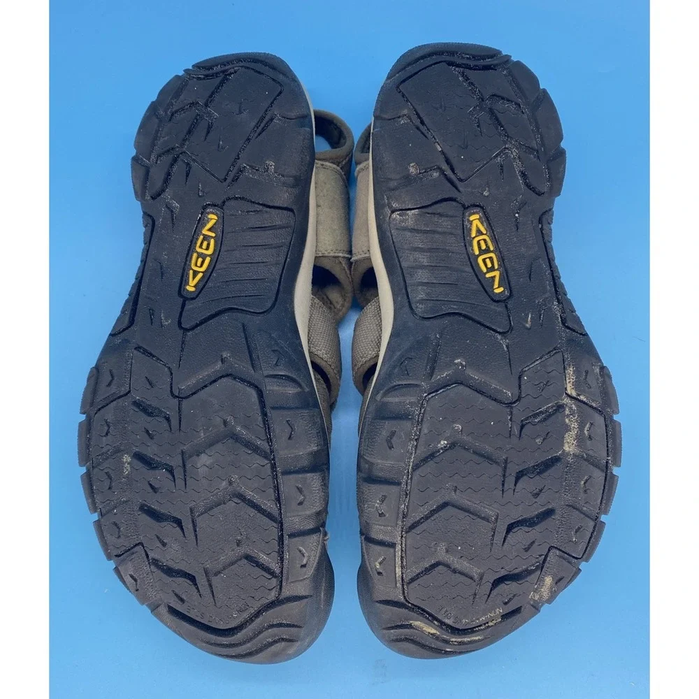 KEEN Newport H2 Mens Tan Hiking Sandals Waterproof Sport Closed Toe Water Shoes